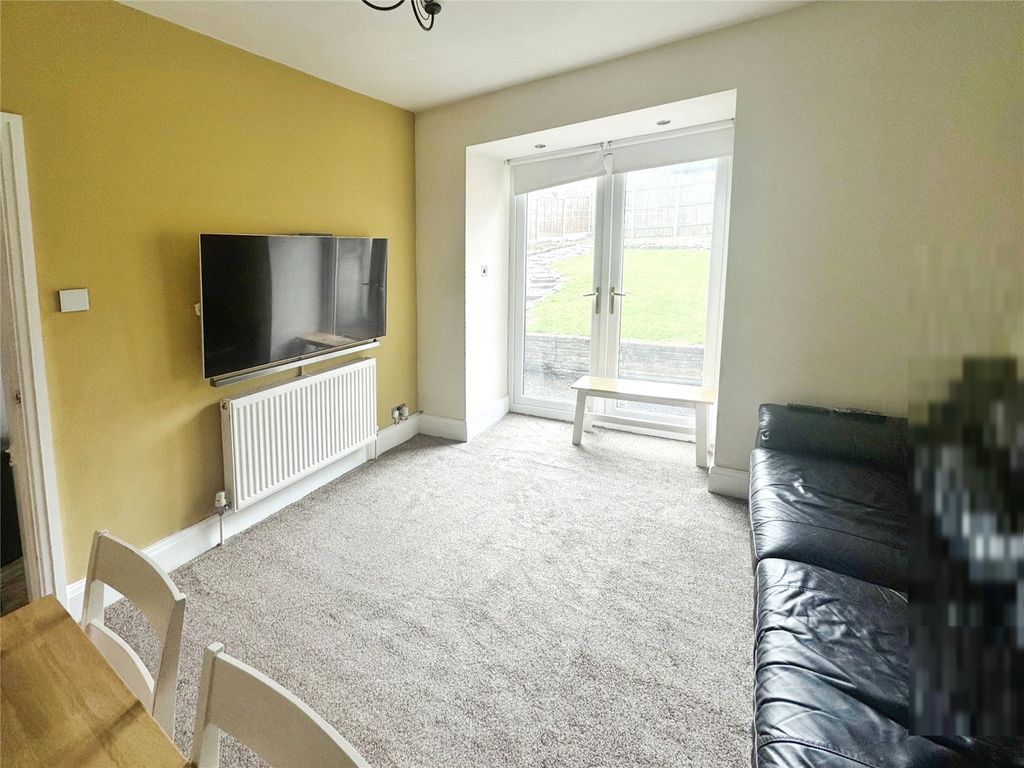 Property photo 3 of 10 Picture No. 07