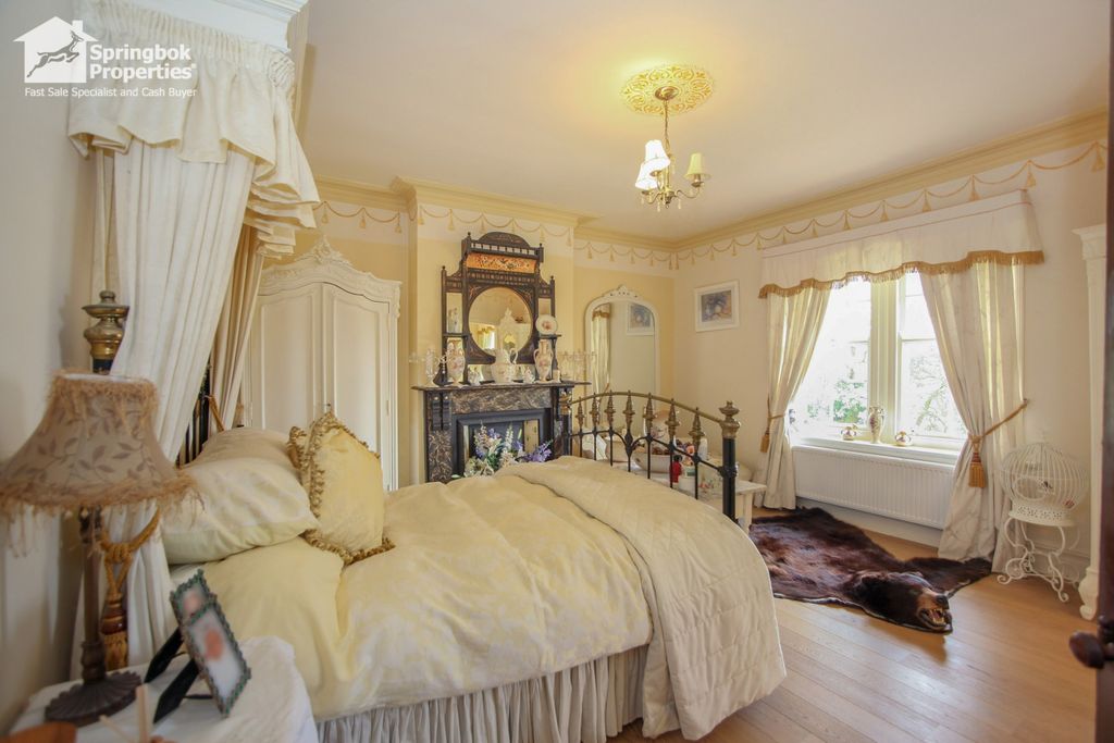 Additional image 30 of 6 bed detached house for saleBritannia Villas, Britannia Terrace, Blackwood, Gwent NP12