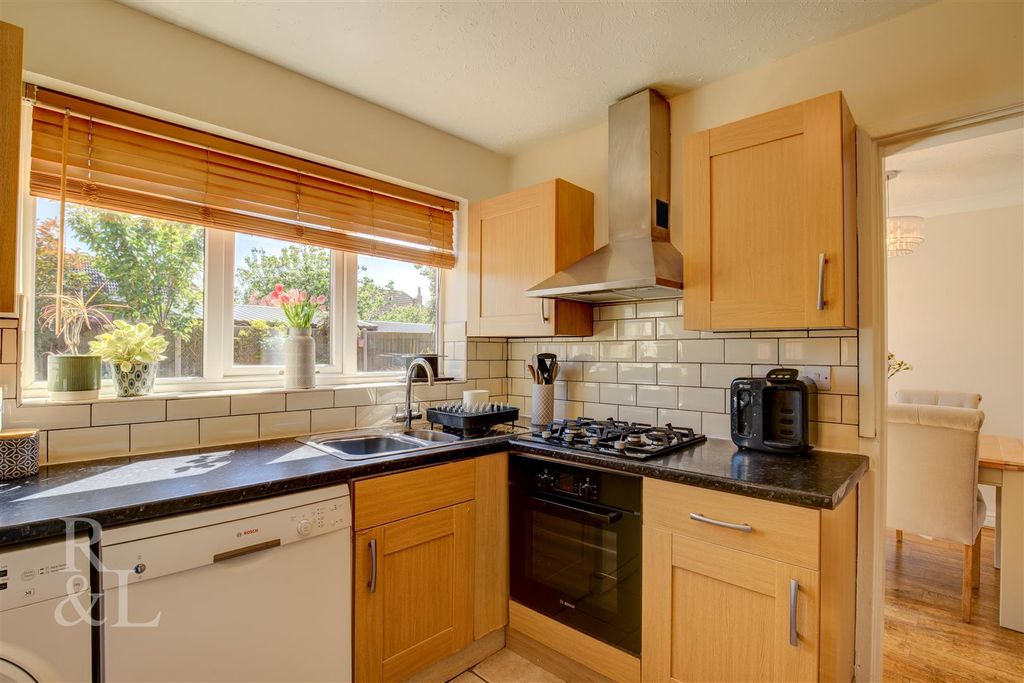 Property photo 3 of 17 Export-2.Jpg