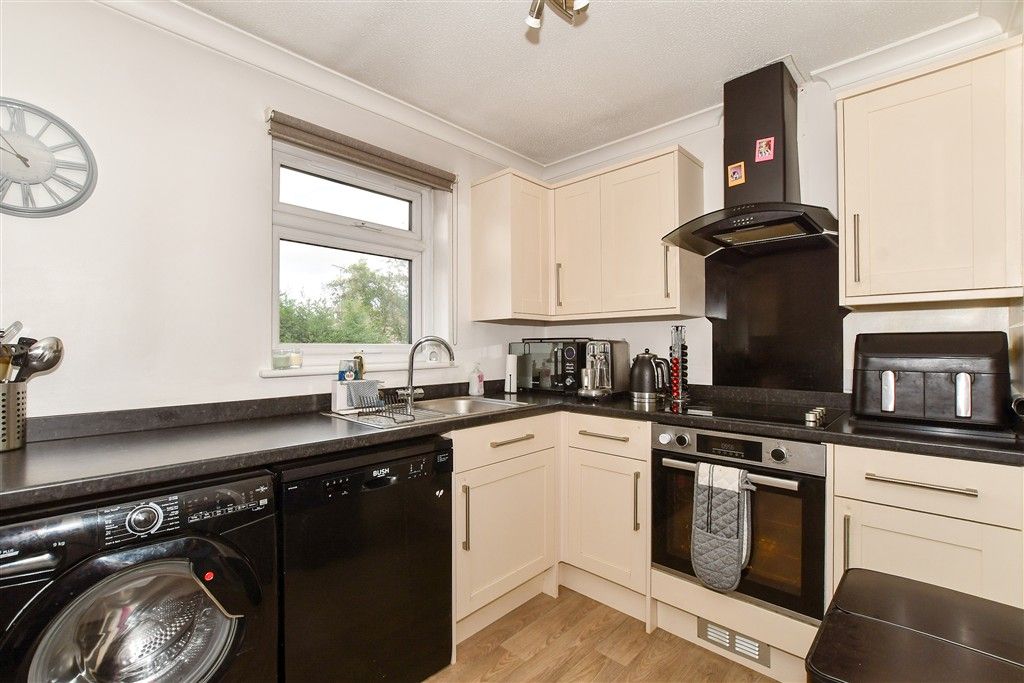 Property photo 2 of 12 Kitchen/ Dining Room