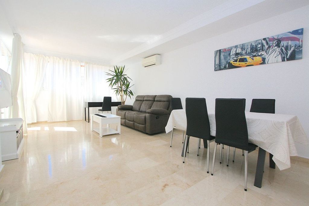 Property photo 2 of 33