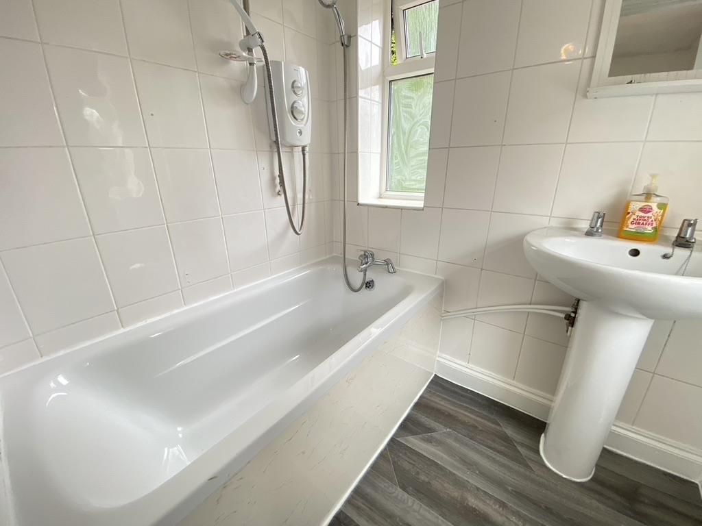 Property photo 3 of 23 17D51717-F625-40E9-8A88-6Fb9Edd7D554_1_105_c.Jpeg