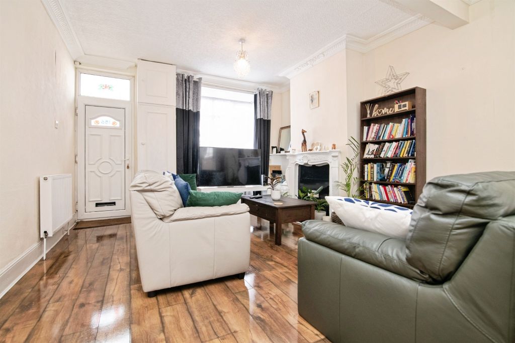 Property photo 2 of 17