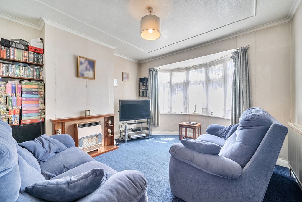 Property photo 2 of 19 1482956-8-6A3c1Cf...