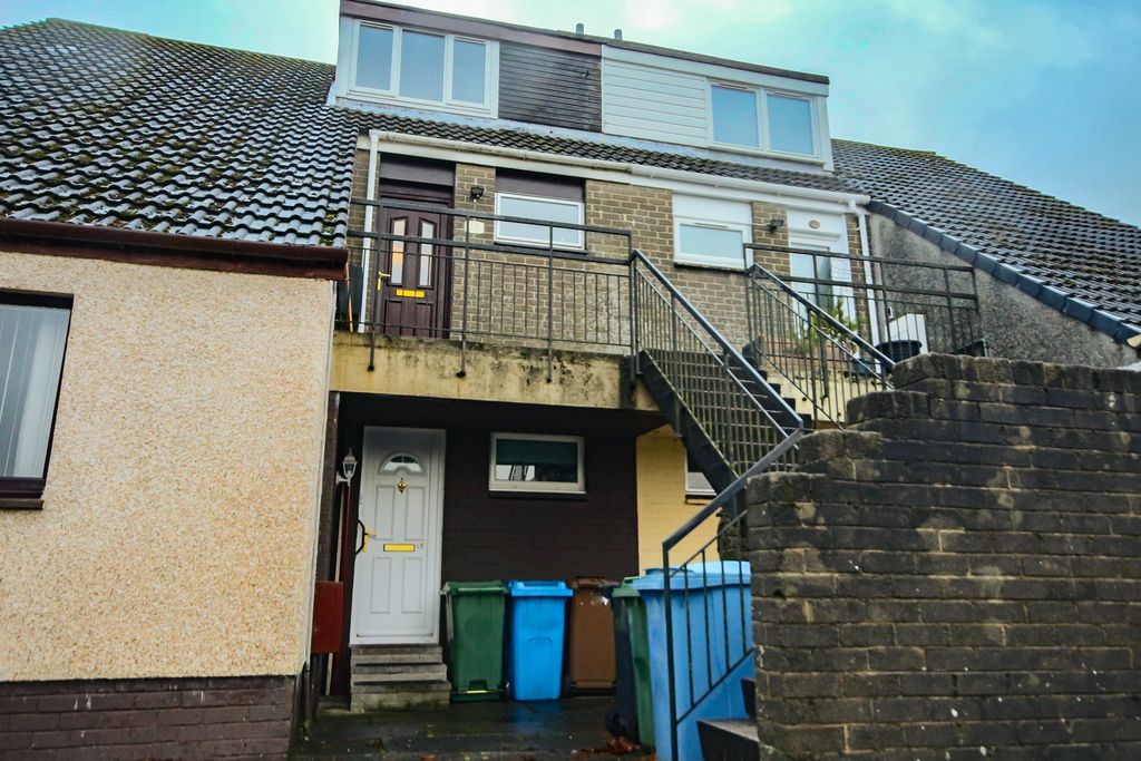 Property photo 1 of 28