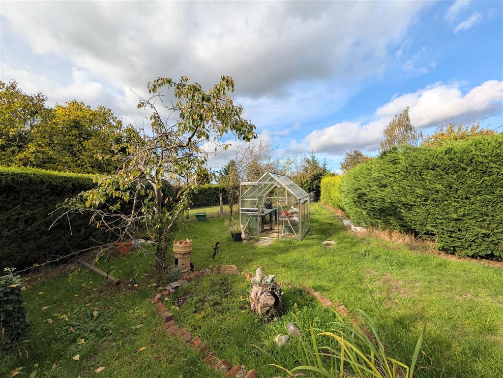 Property photo 3 of 20