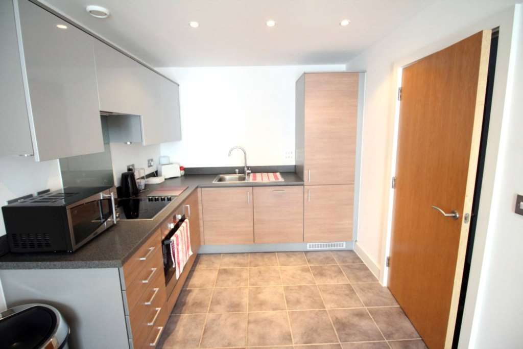 Property photo 3 of 6