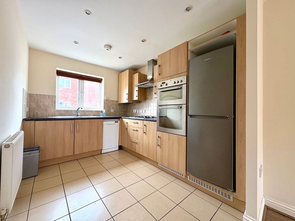 Property photo 3 of 13 Image
