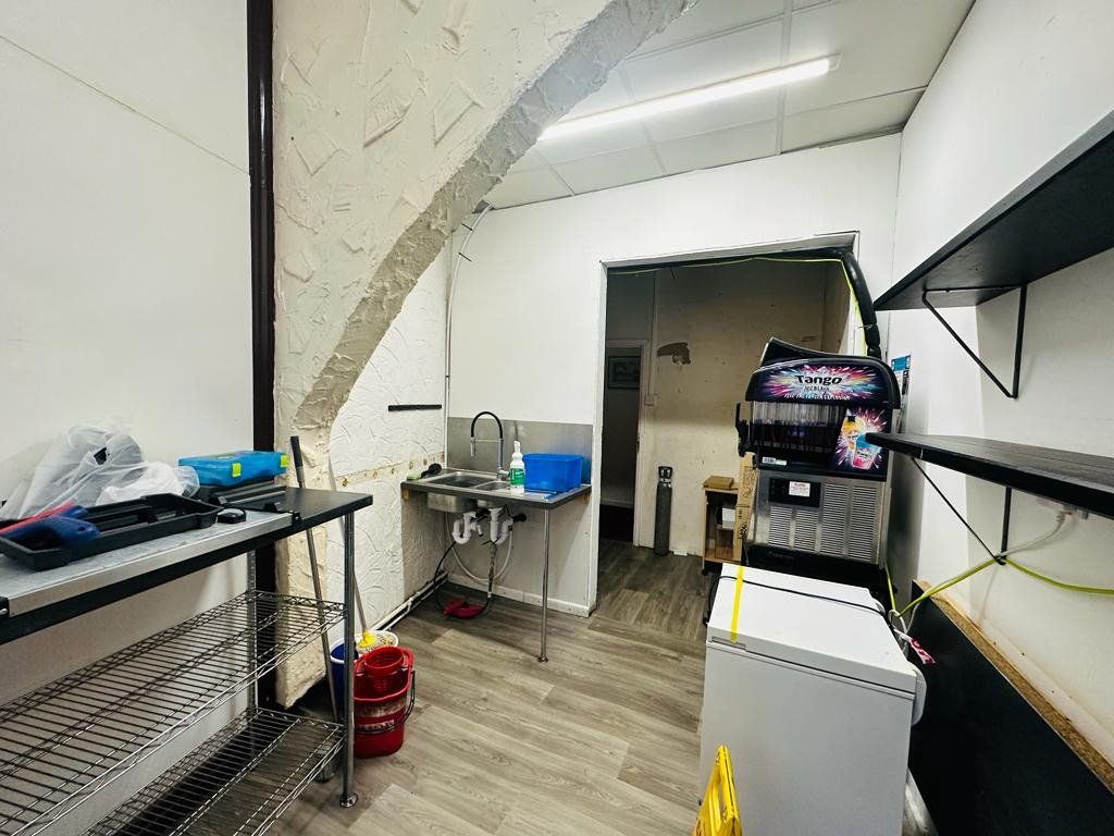 Property photo 2 of 5 Gallery