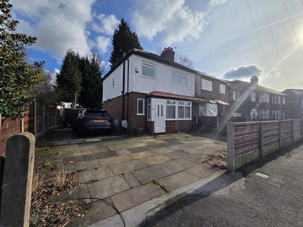 Property photo 1 of 12 Bright Semi-Detached Home With Private Driveway...
