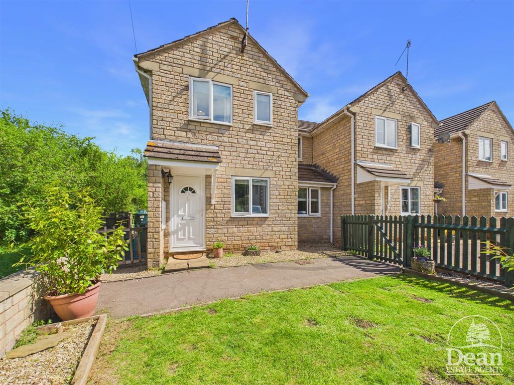 Property photo 1 of 19