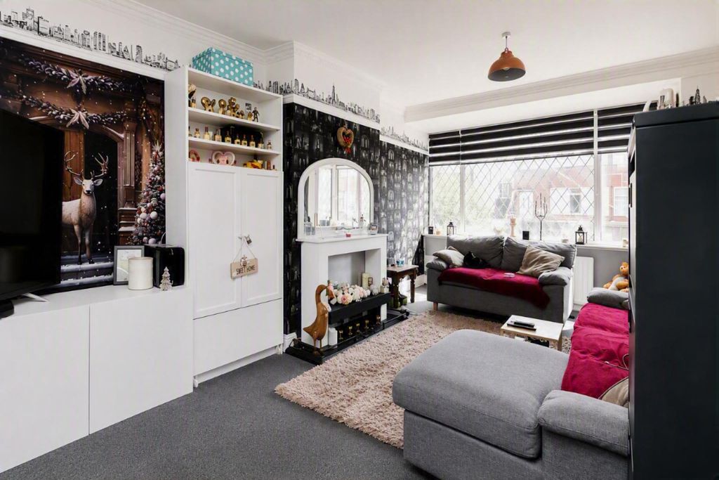 Property photo 2 of 9