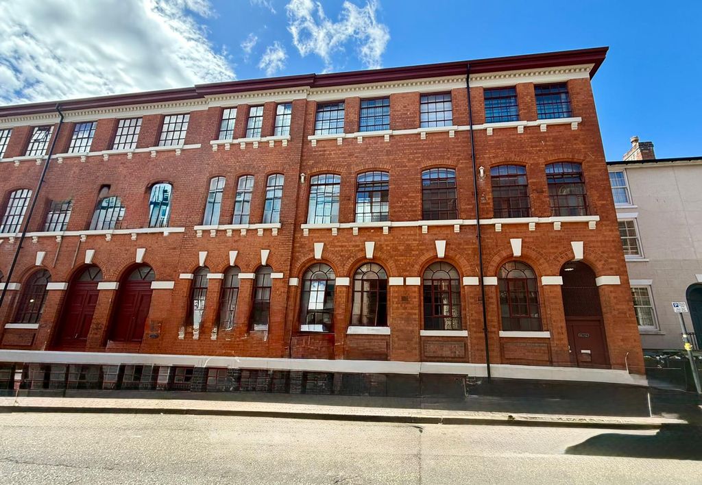 Property photo 1 of 9 Historic Charm Meets Modern Living Â€“ Furnished Duplex Apartment In The Jewellery Quarter