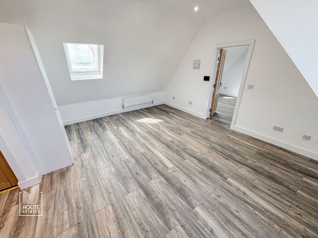 Property photo 2 of 12 Photo 8