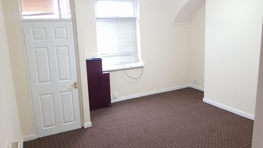 Property photo 3 of 13 Gallery