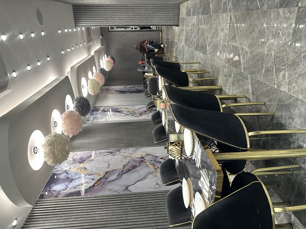 Property photo 3 of 9 Gallery