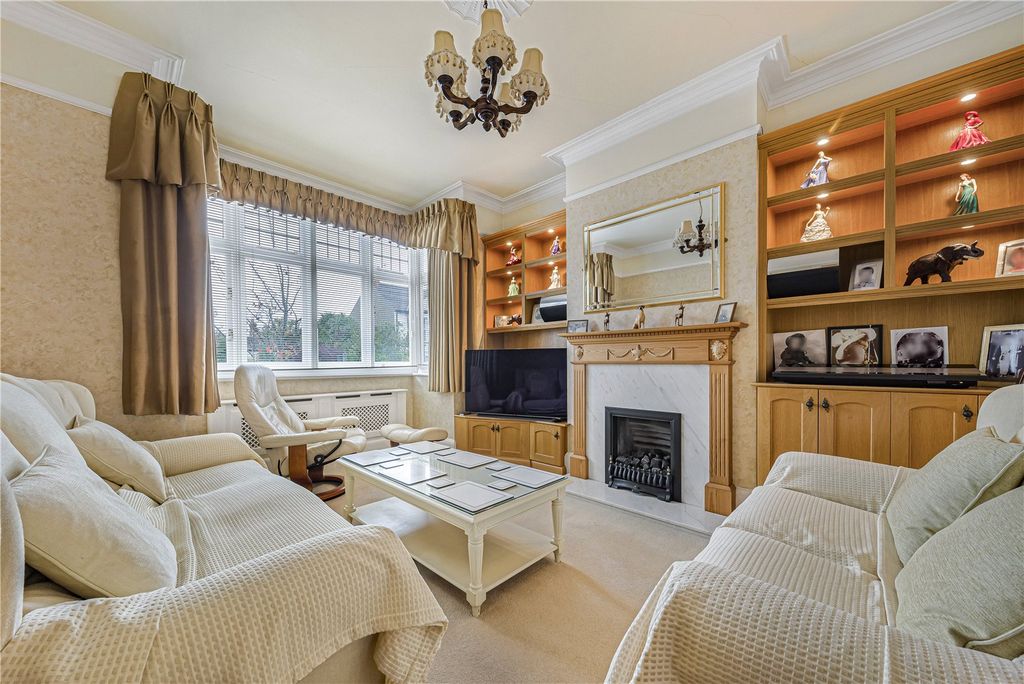 Property photo 2 of 16 Picture No. 14