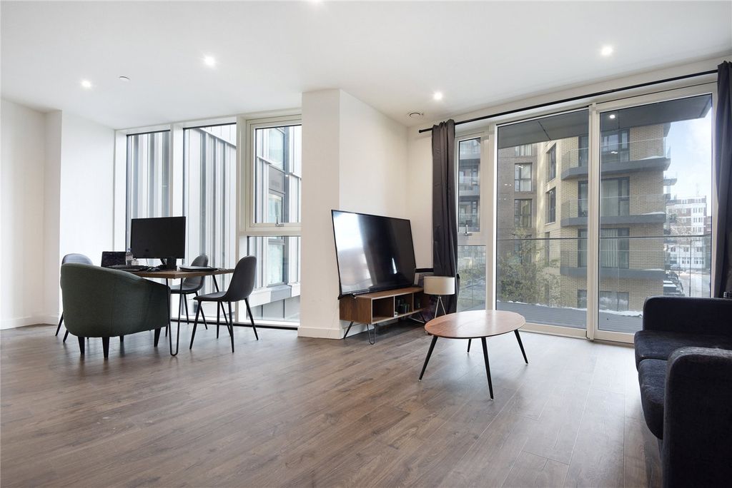 Property photo 1 of 10