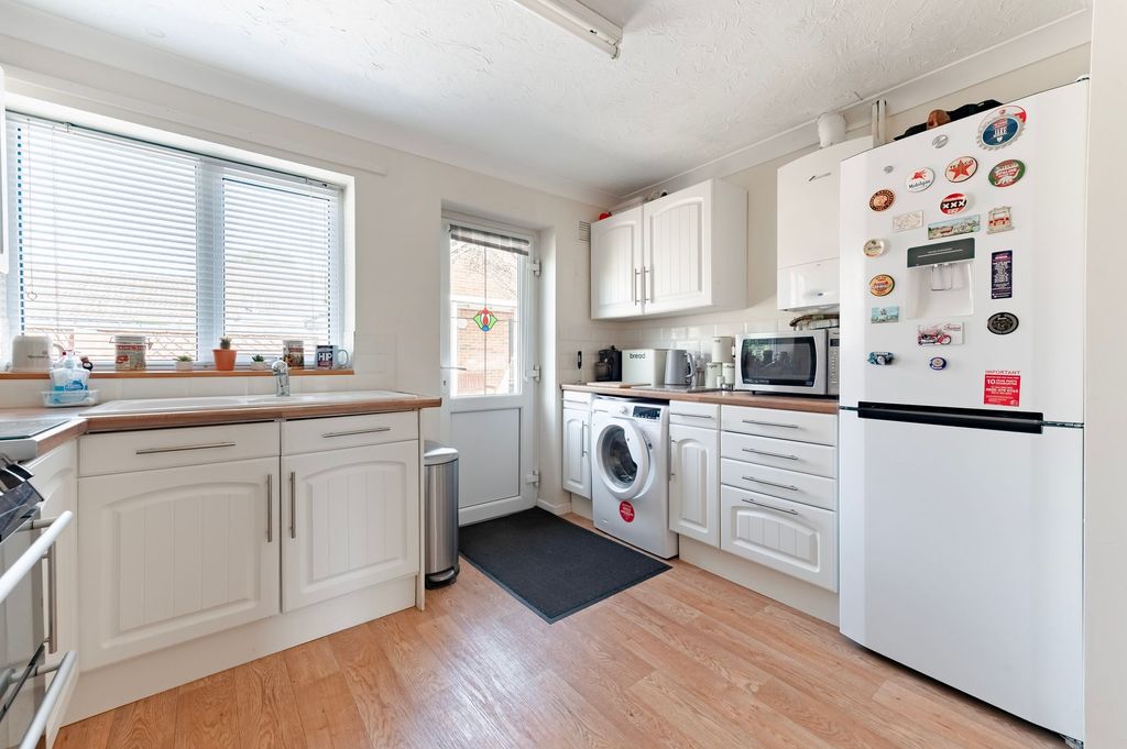Property photo 3 of 18