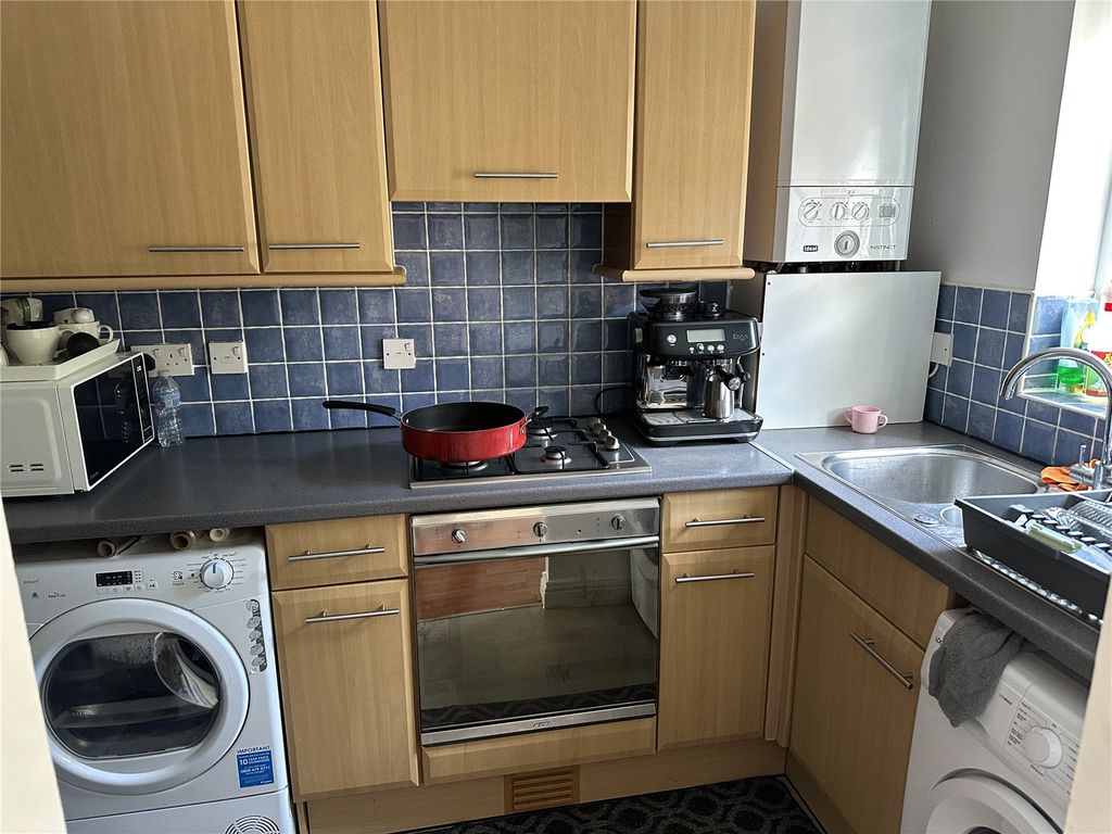 Property photo 2 of 10 Picture No. 06