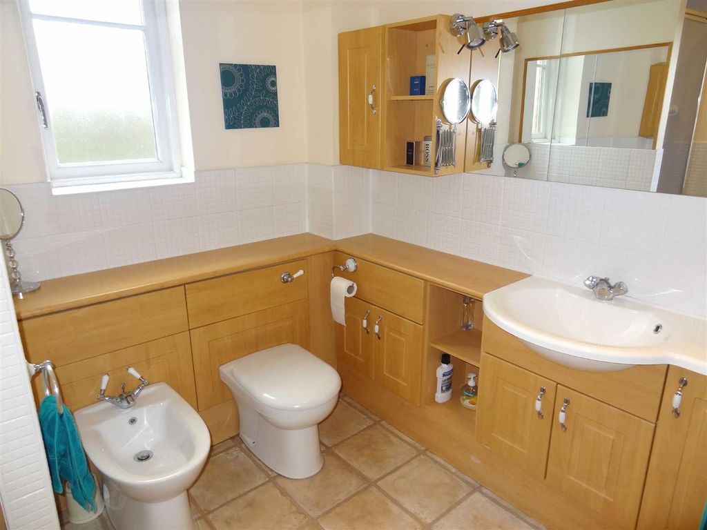 2 bed flat for saleMill View, Belper DE56 photo 5