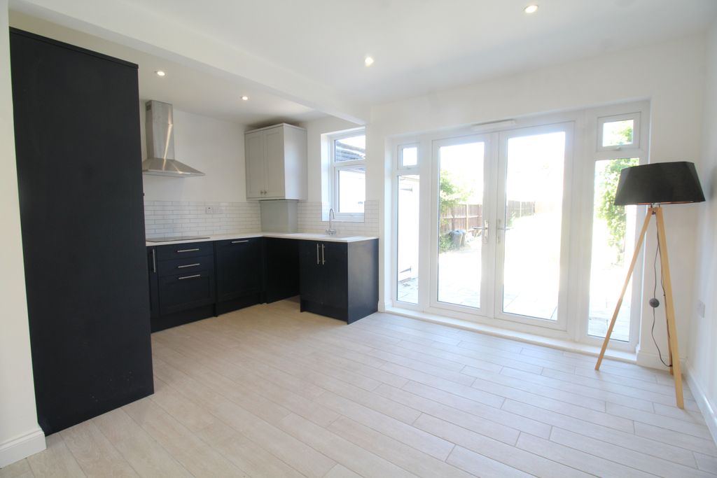 Property photo 2 of 11 Img_6368.Jpg