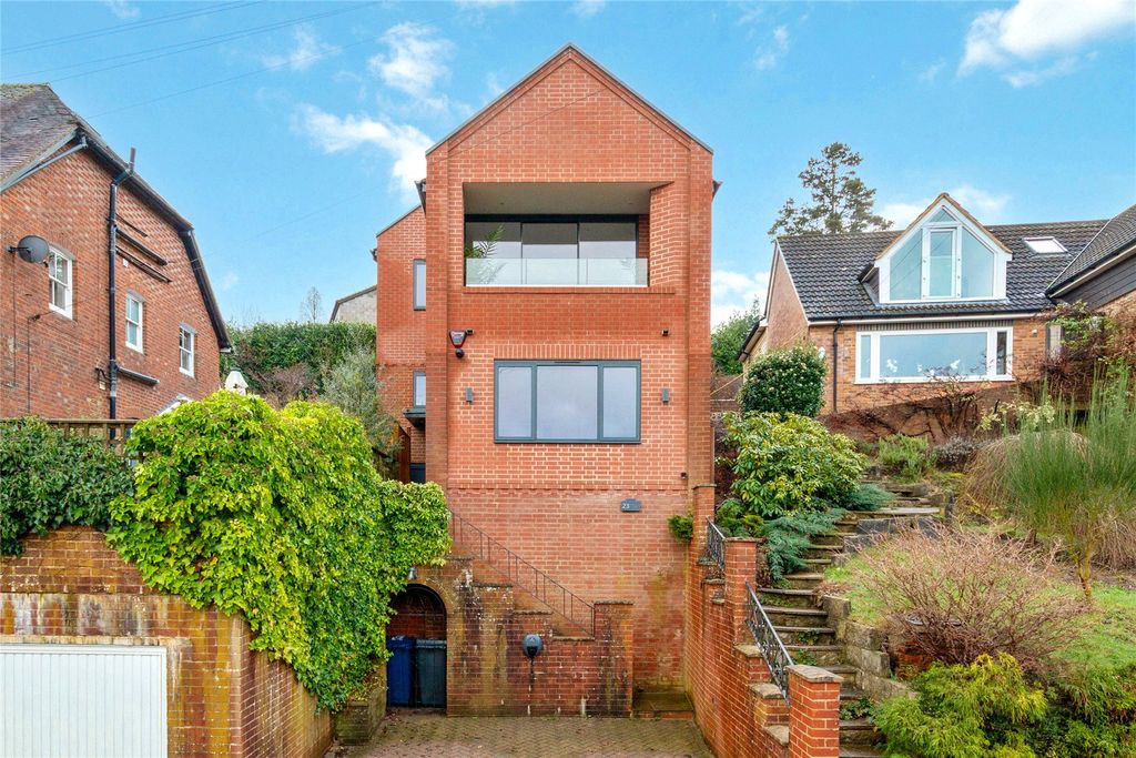 Property photo 1 of 24 Picture No. 01