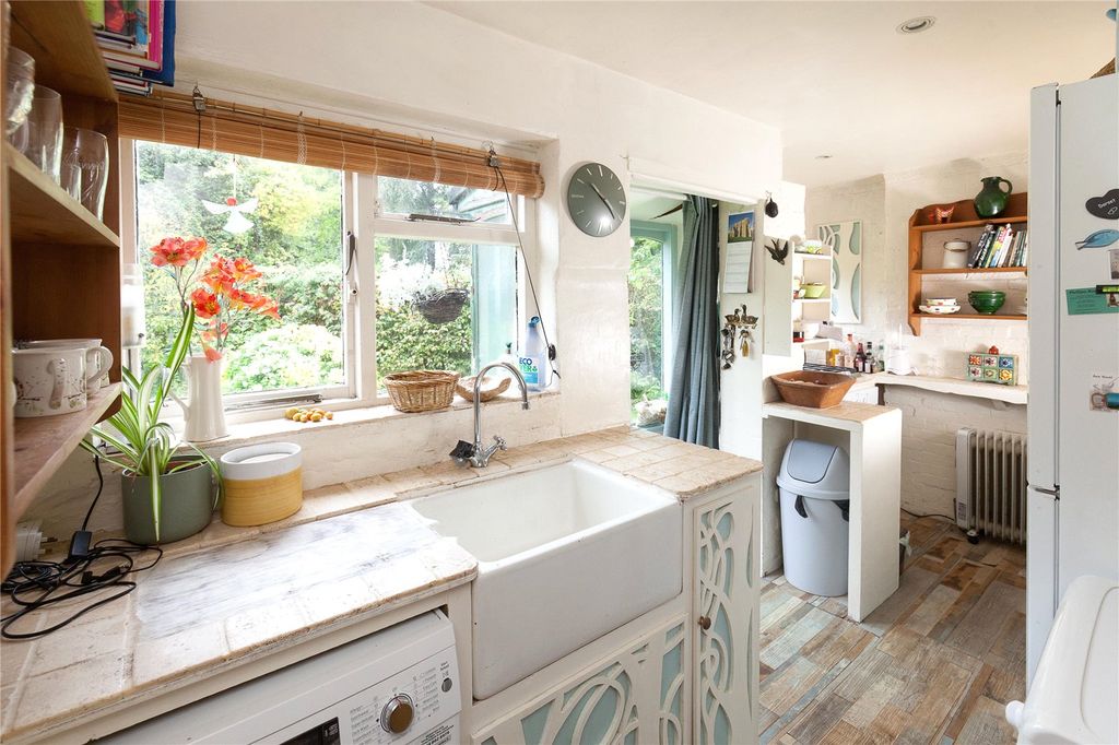 Property photo 2 of 13 Picture 2