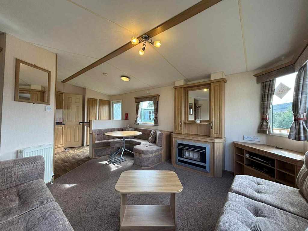 Property photo 3 of 6 Polaris 4.Jpg