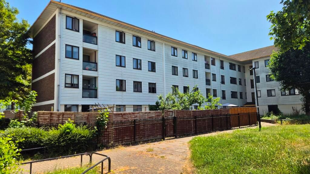Property photo 1 of 11