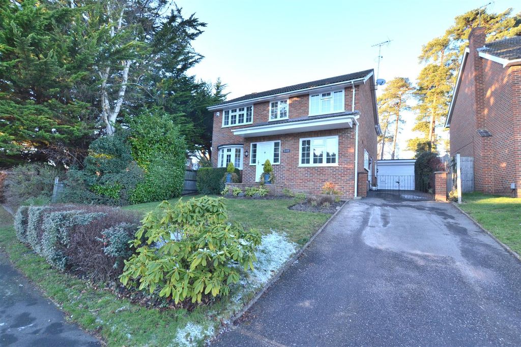 Property photo 1 of 29 Front.Jpg