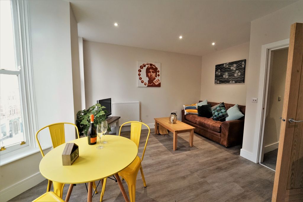 Property photo 1 of 5 Living Room