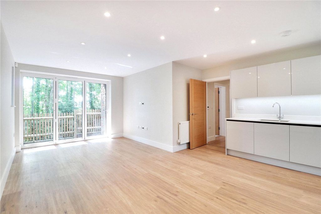Property photo 2 of 8 Open Plan Living