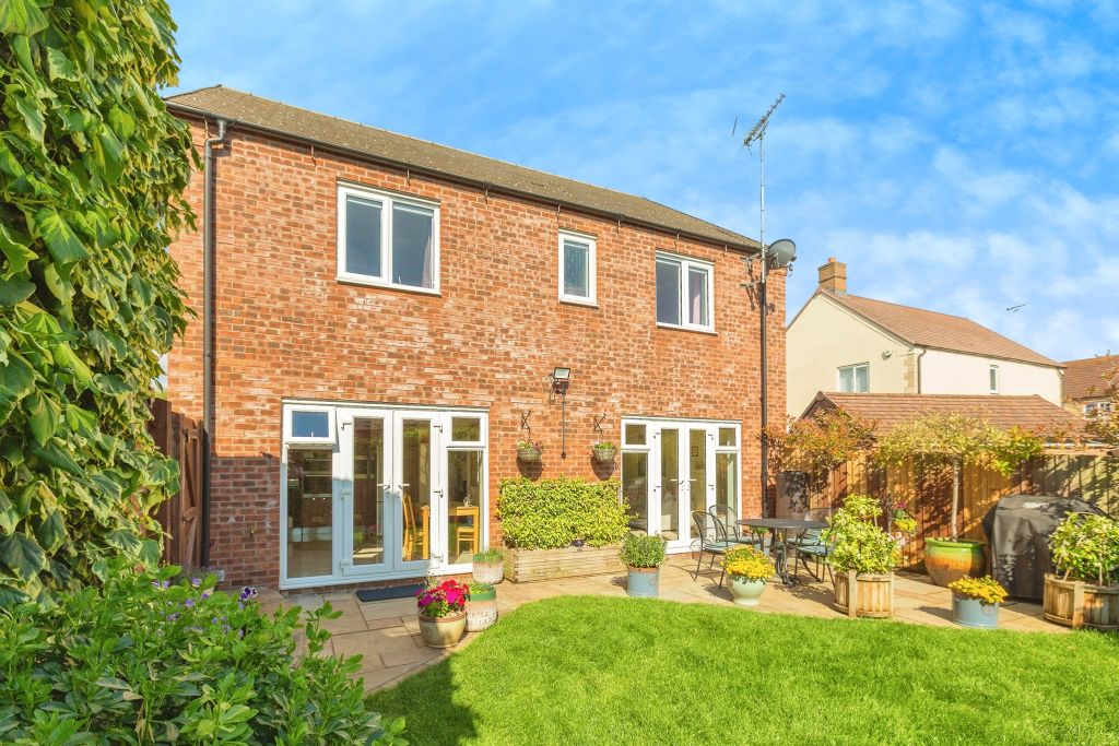 Property photo 3 of 17