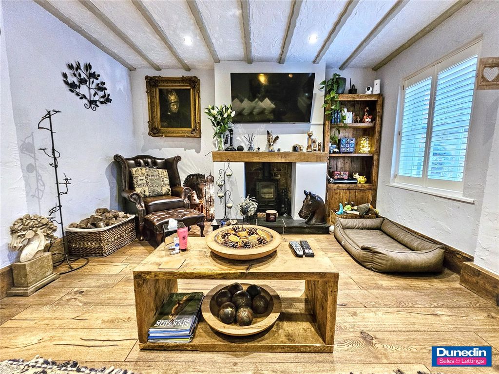 Property photo 2 of 30 Picture No. 02