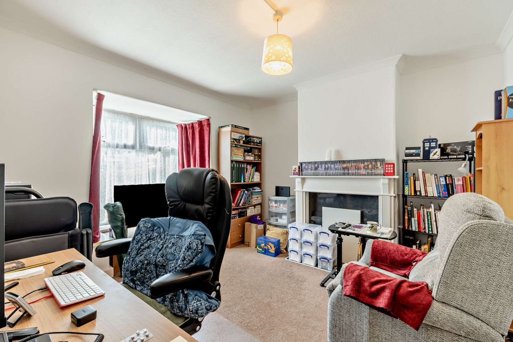 Property photo 3 of 17 Photo 2