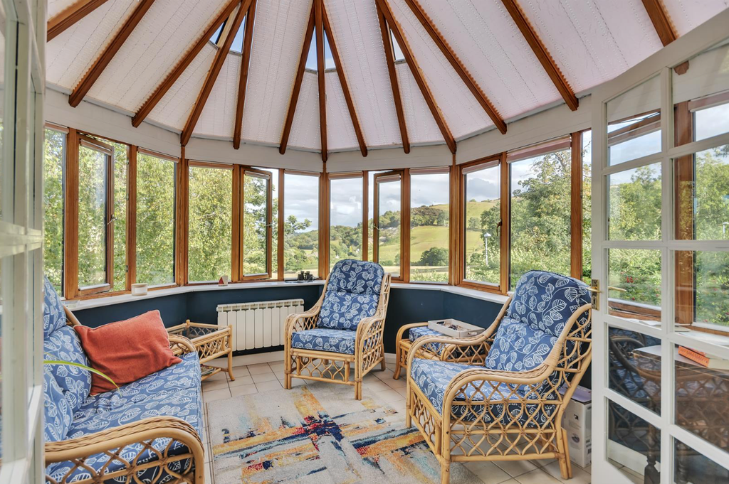 Property photo 3 of 21