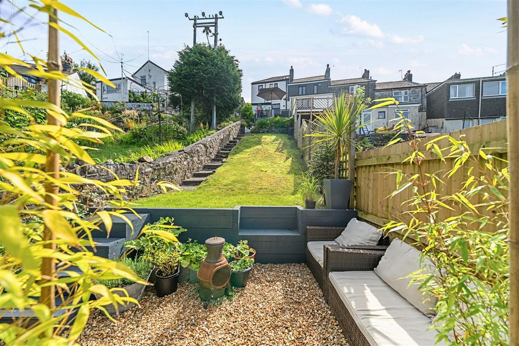 Property photo 1 of 22 Sunnydale Ext 4.Jpg