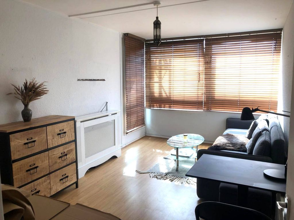 Property photo 2 of 6 Gallery