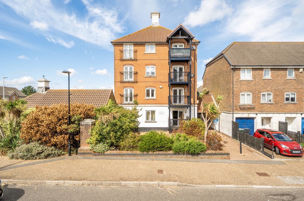 Property photo 1 of 15 1