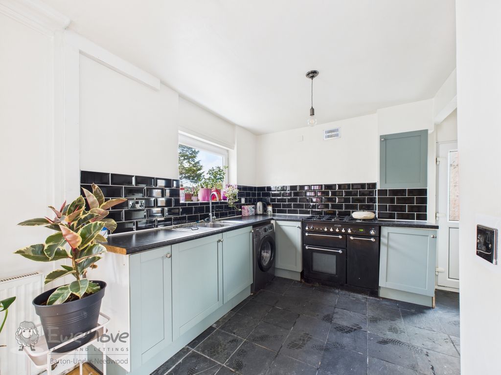 Property photo 3 of 9 Kitchen A