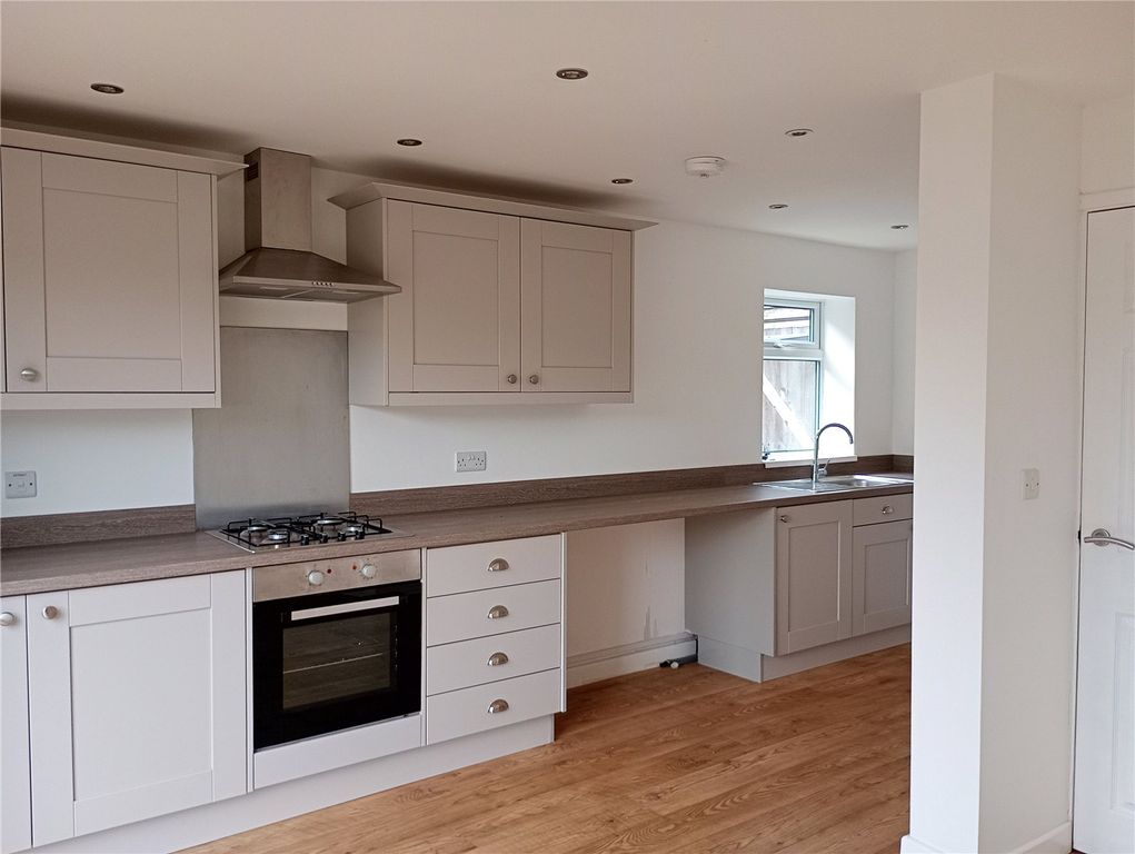 Property photo 2 of 11 Picture No. 06