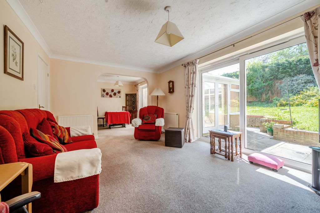 Property photo 3 of 19 Sitting Room 1