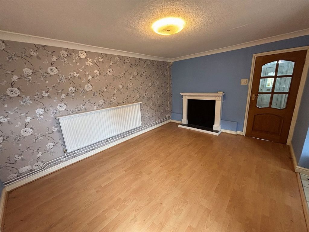 Property photo 3 of 12 Picture No. 05
