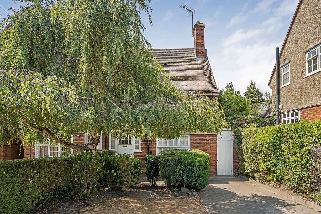 Property photo 1 of 20