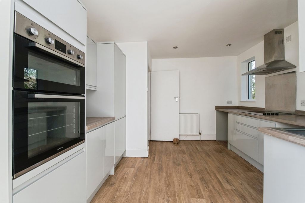 Additional image 7 of 3 bed detached house for saleExeter Road, Honiton, Devon EX14