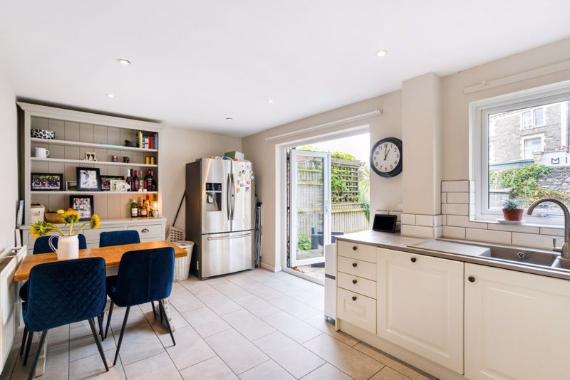 Property photo 3 of 11 Kitchen/Dining Room