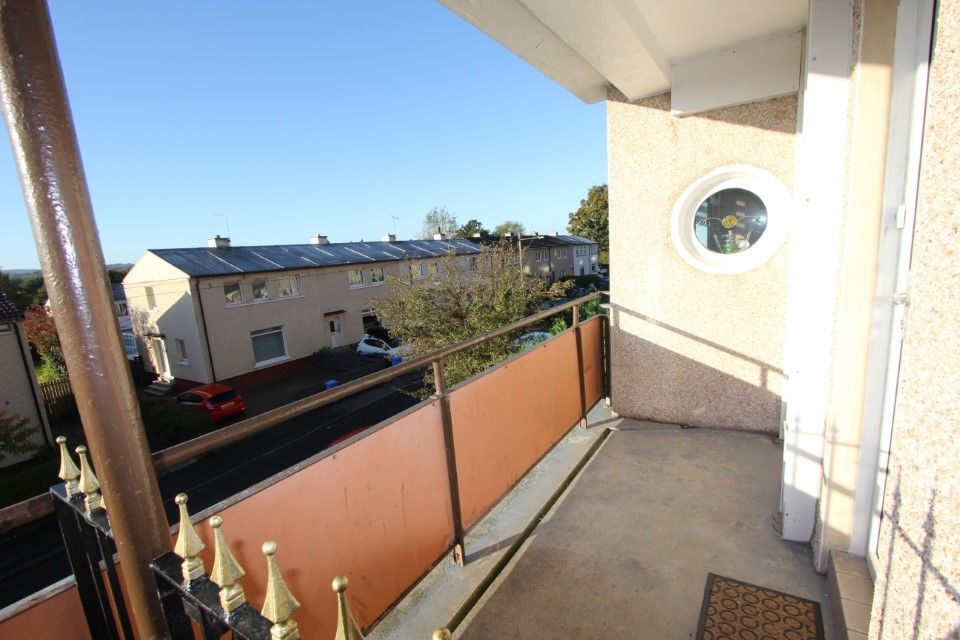 Property photo 3 of 18 Balcony