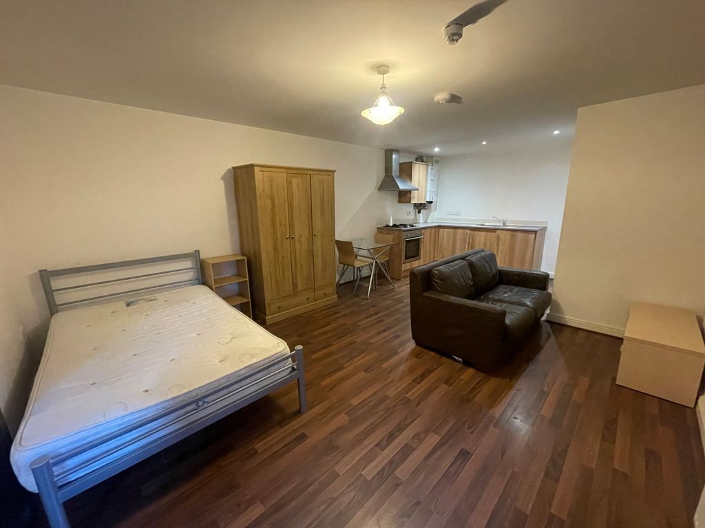 Property photo 3 of 8 Picture No. 17