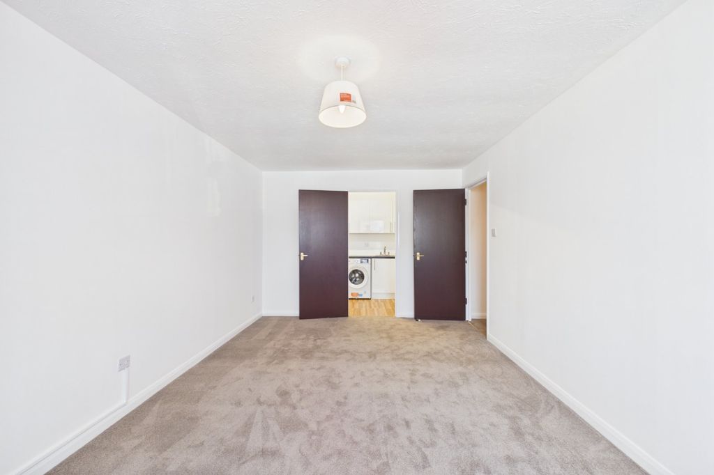 Property photo 2 of 6 Picture No. 01